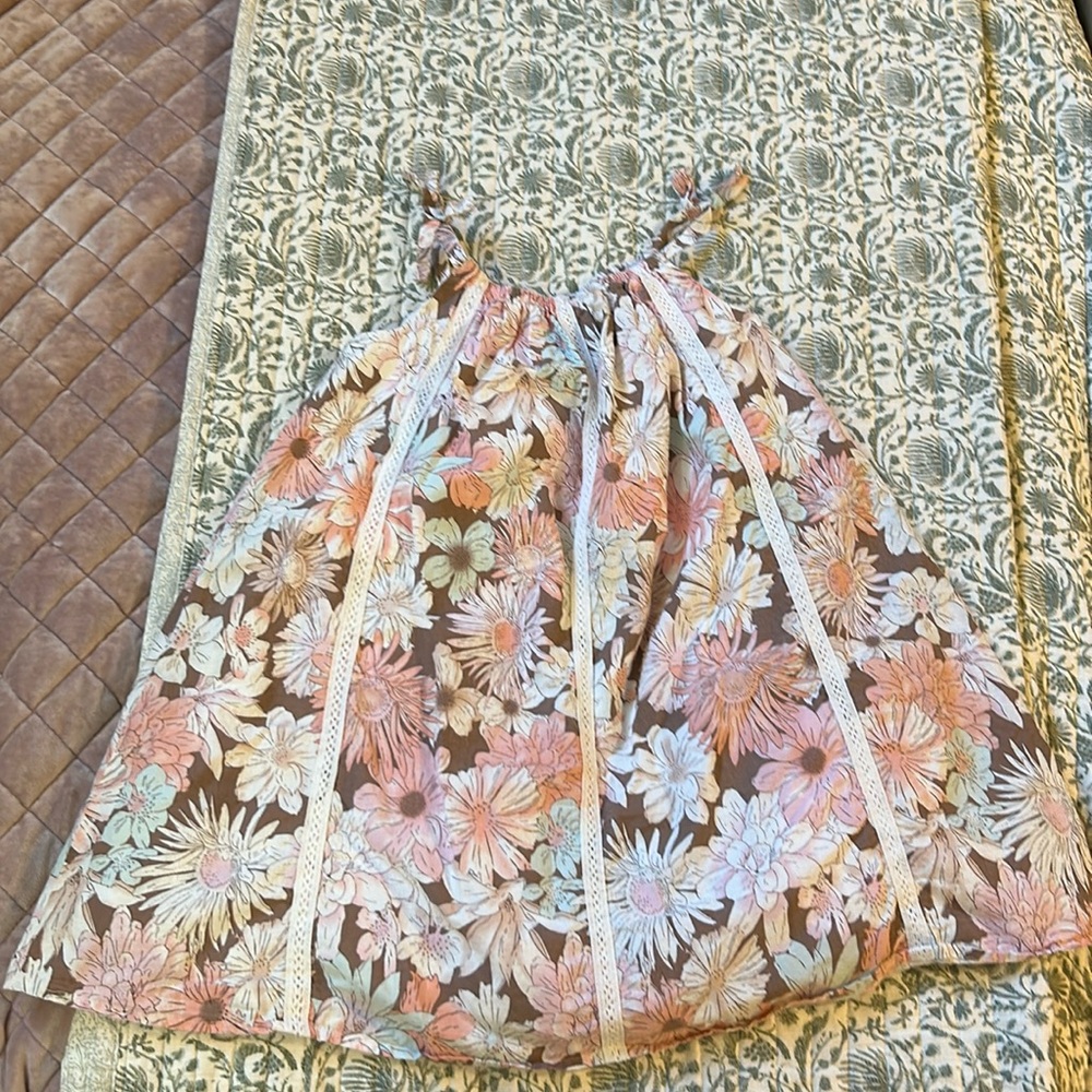 Cupcakes and Cashmere spaghetti strap pink floral dress size 6